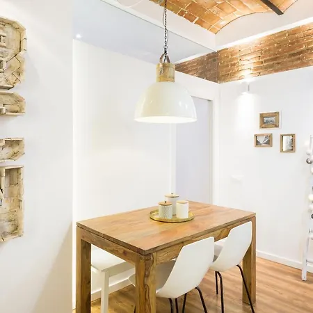 Charming Parallel برشلونة