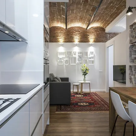 Charming Parallel برشلونة