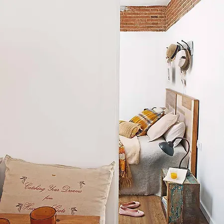 Charming Parallel برشلونة