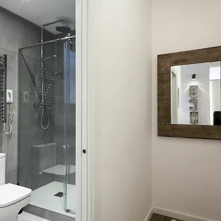 Charming Parallel Apartamento