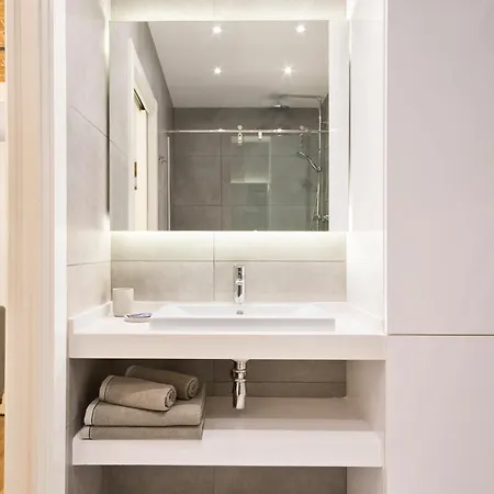 Charming Parallel Apartament *