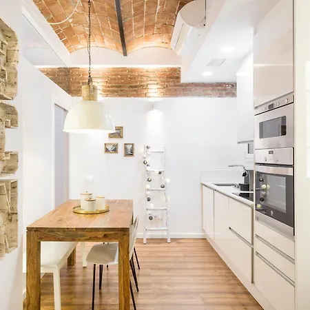 Apartament Charming Parallel *