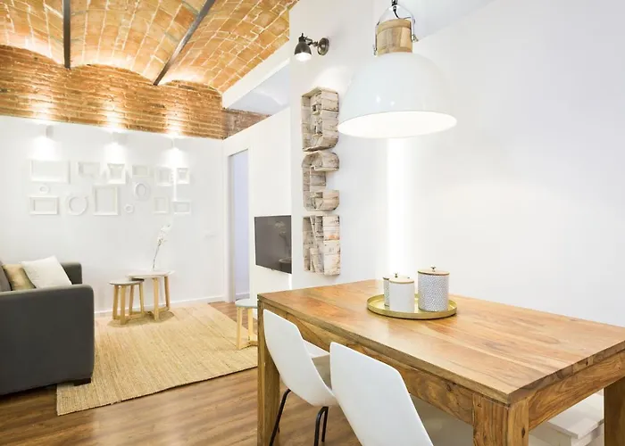 Charming Parallel * Barcelona